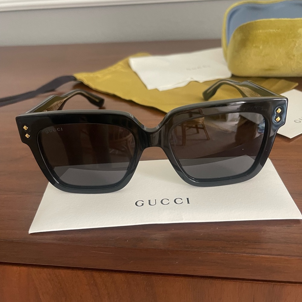 Gucci sunglasses